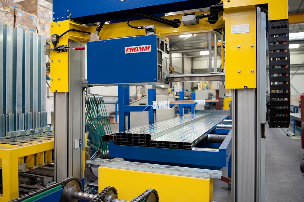 badge strapping steel profiles with bunks cable ducts